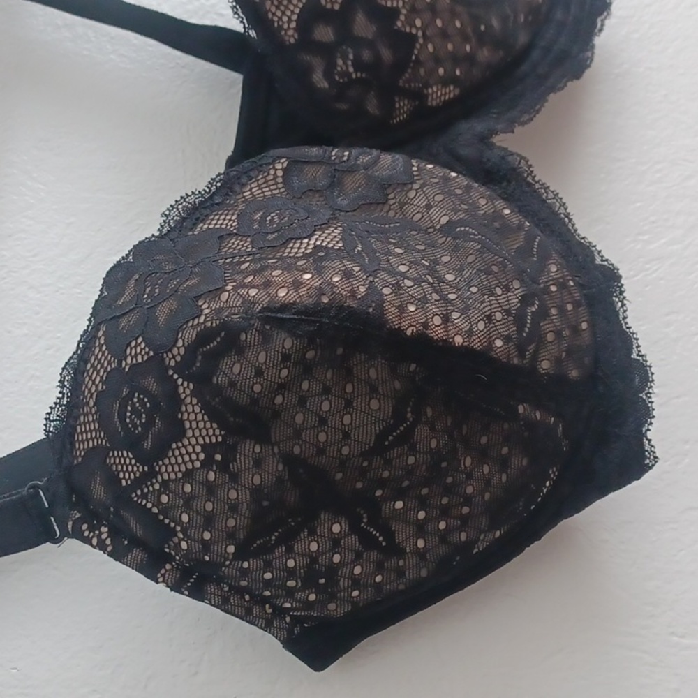 Black Lace Underwire Bra - Picture 3 of 7